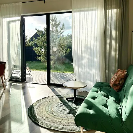 Semesterbostad Laimingi Namai *